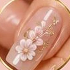 Unha em gel decorada com flores em 3D